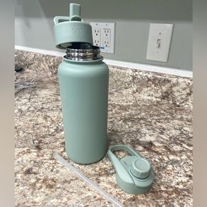 Simple Modern Summit Water Bottle w/ Straw Lid and Chug Lid 32oz Seaglass Sage
